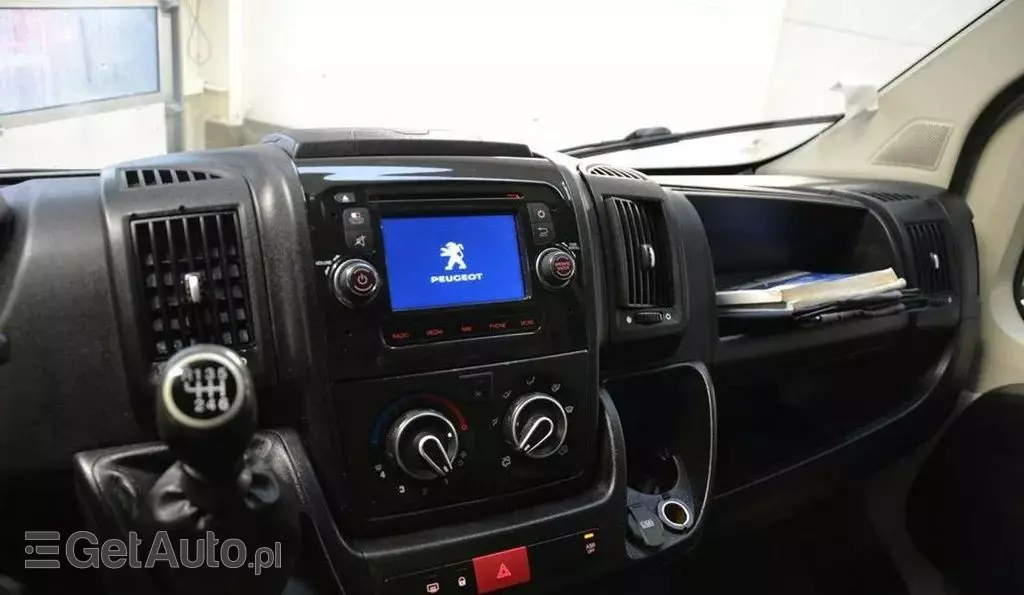 PEUGEOT Boxer 
