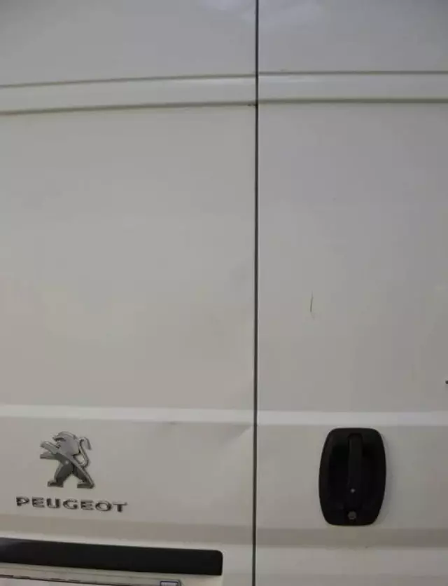 PEUGEOT Boxer 
