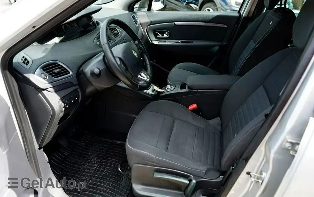 RENAULT Scenic 1.5 dCi Limited