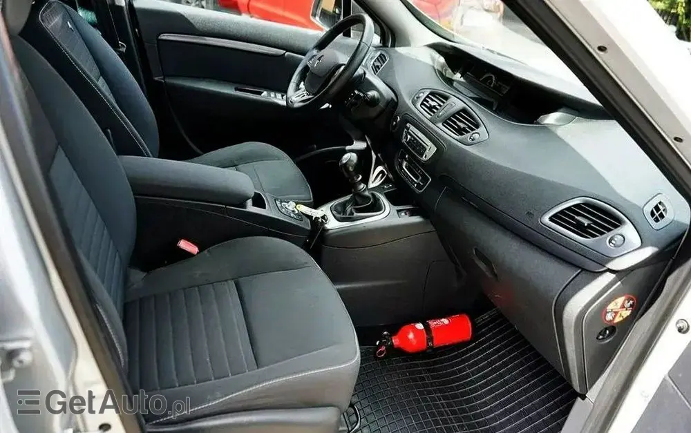 RENAULT Scenic 1.5 dCi Limited