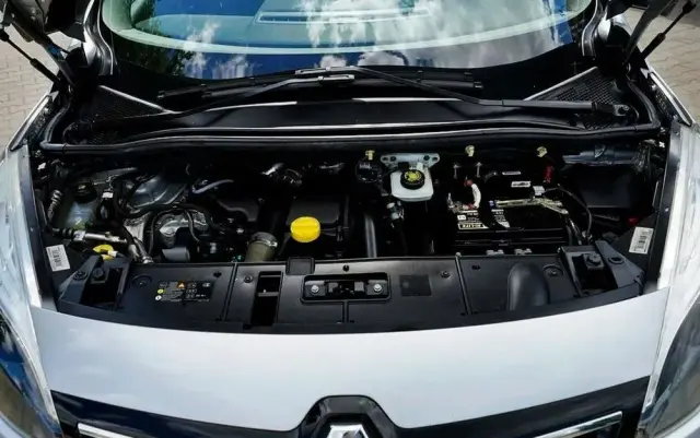 RENAULT Scenic 1.5 dCi Limited