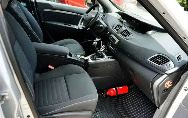 RENAULT Scenic 1.5 dCi Limited