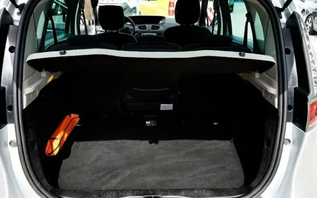 RENAULT Scenic 1.5 dCi Limited