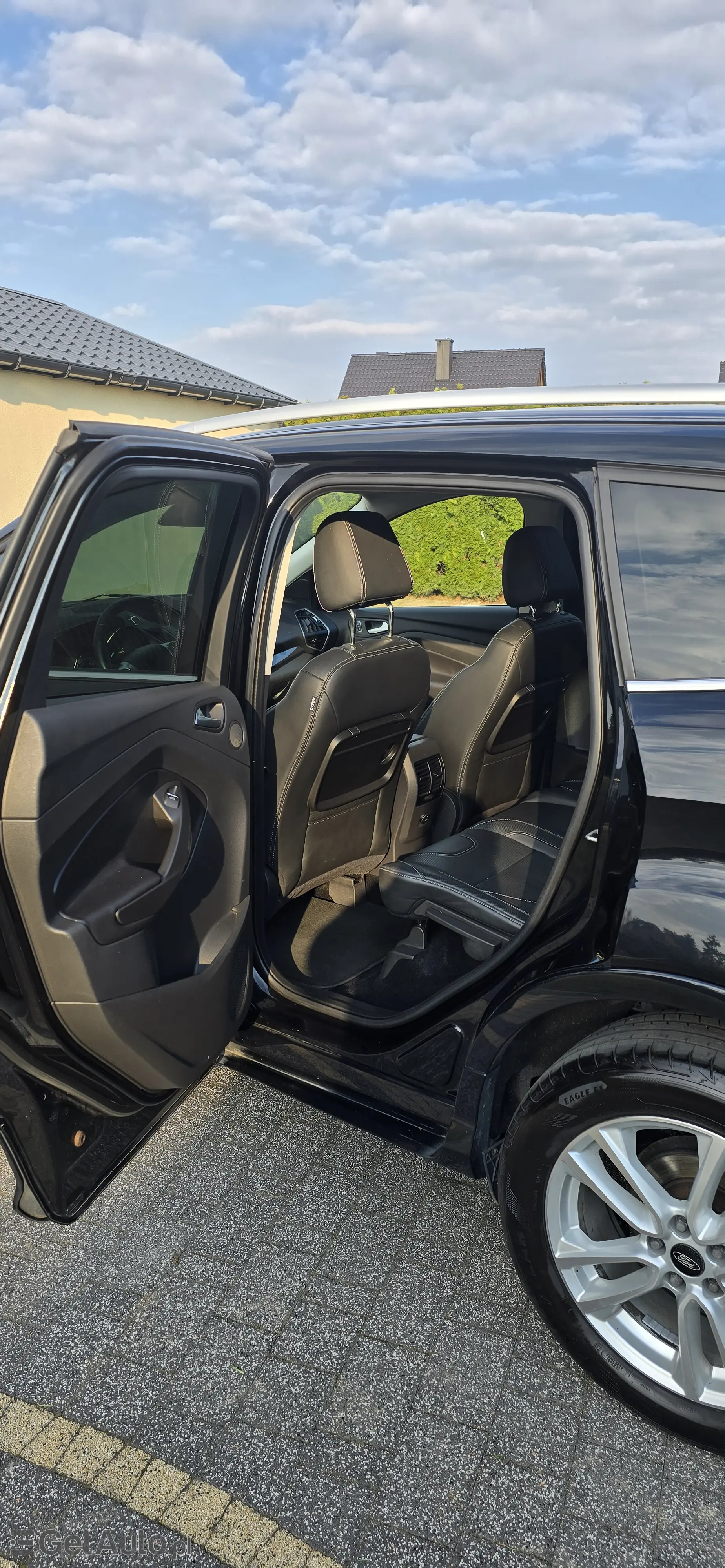 FORD Kuga Titanium Plus 4WD Powershift