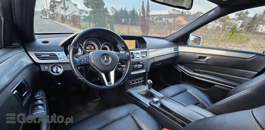 MERCEDES-BENZ Klasa E 