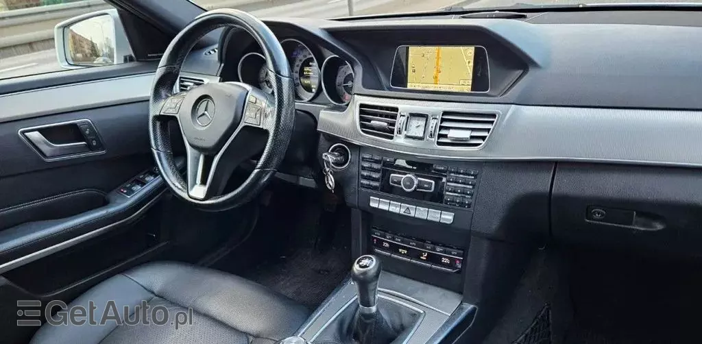 MERCEDES-BENZ Klasa E 