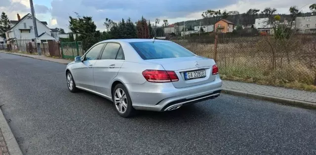 MERCEDES-BENZ Klasa E 