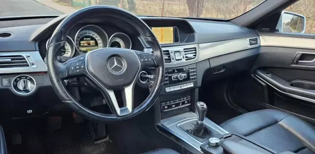 MERCEDES-BENZ Klasa E 