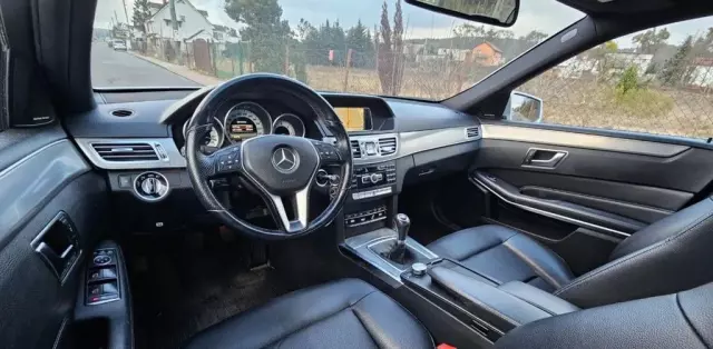 MERCEDES-BENZ Klasa E 