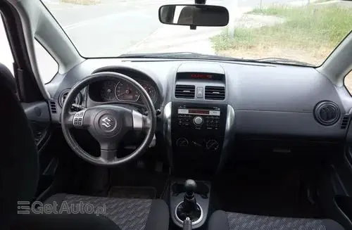 SUZUKI SX4 