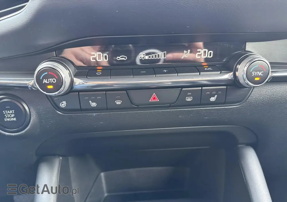 MAZDA 3 2.0 mHEV Kanjo