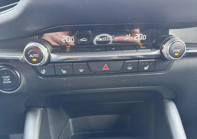 MAZDA 3 2.0 mHEV Kanjo