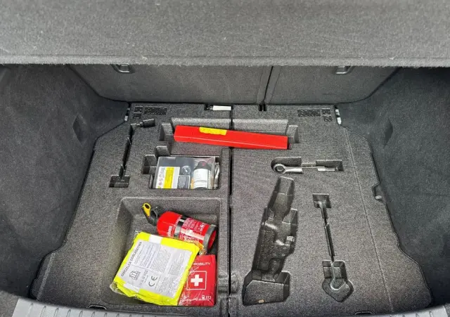 MAZDA 3 2.0 mHEV Kanjo