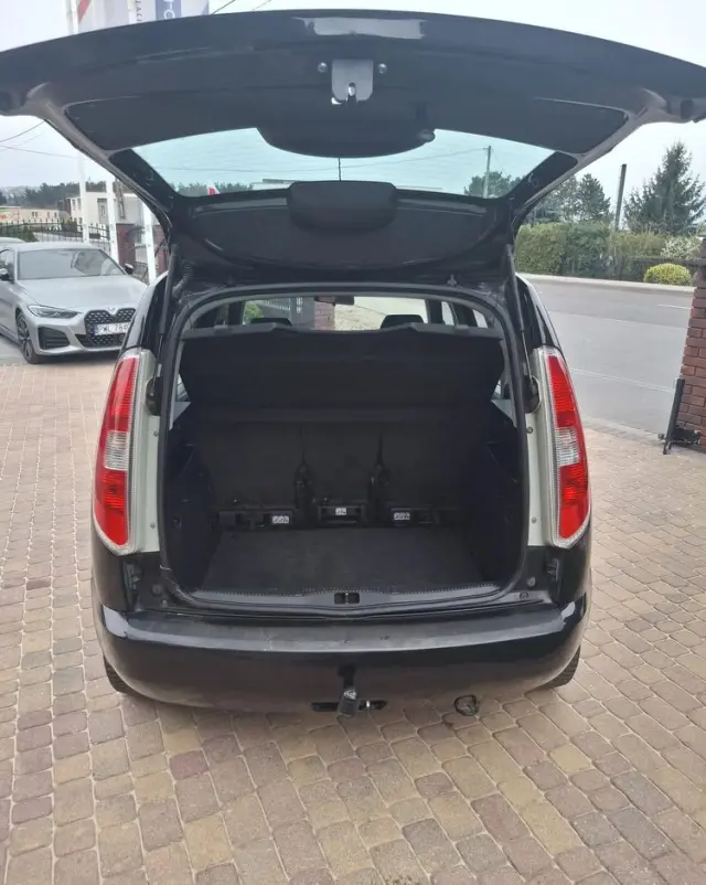 SKODA Roomster 