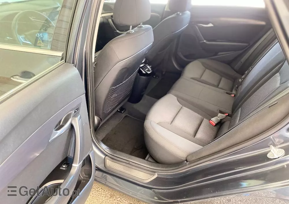 HYUNDAI I40 1.7 CRDi Comfort +