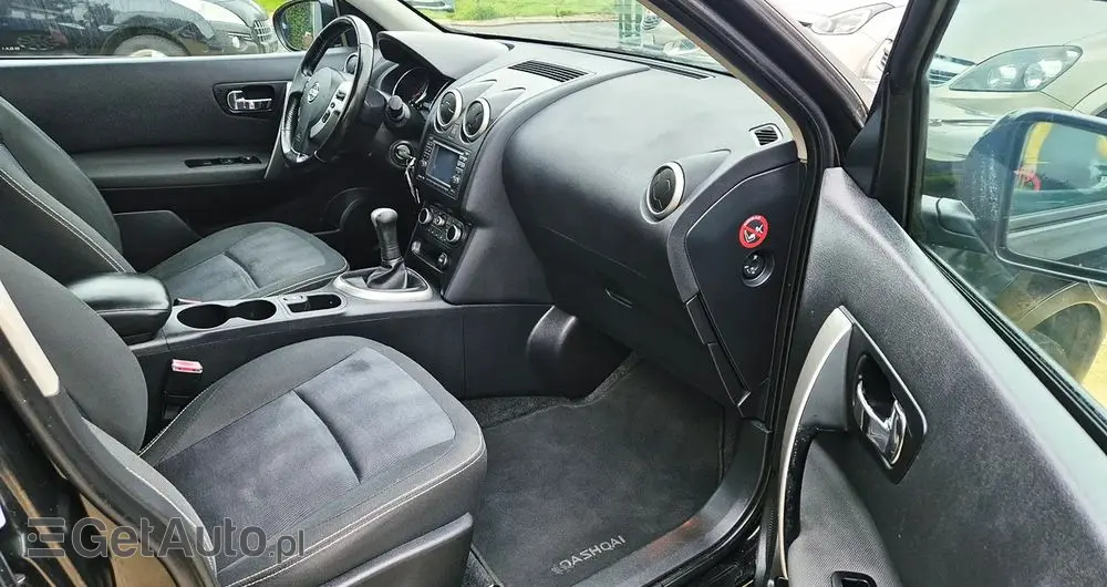 NISSAN Qashqai 1.6 I-Way