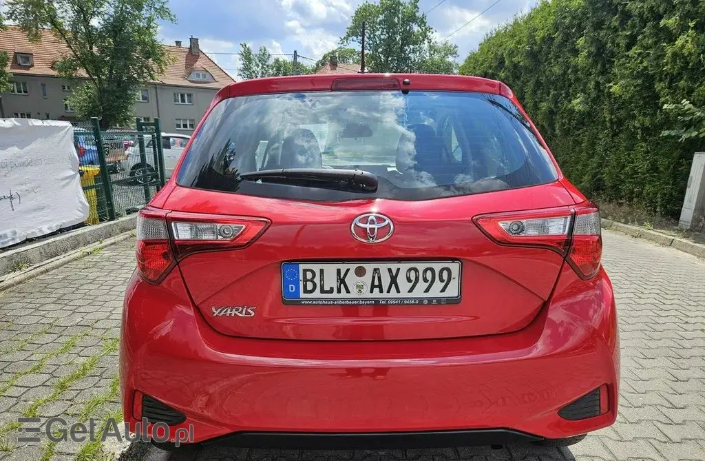 TOYOTA Yaris 
