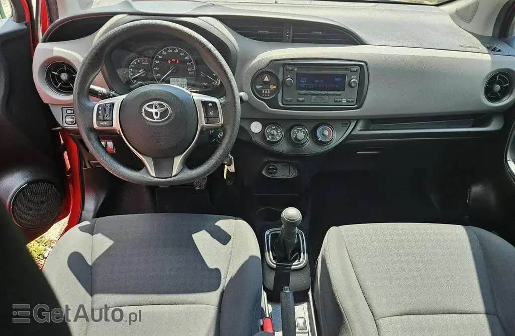 TOYOTA Yaris 