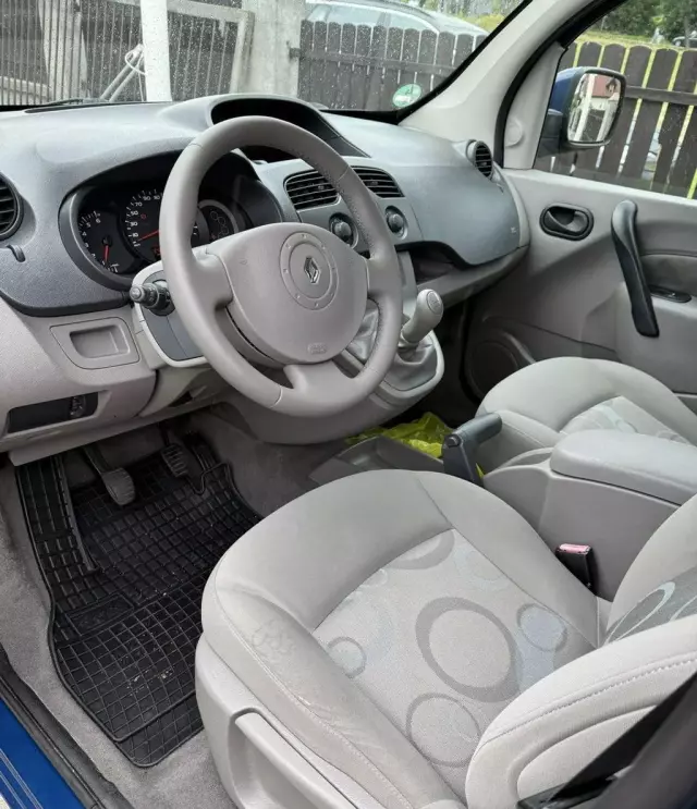 RENAULT Kangoo 