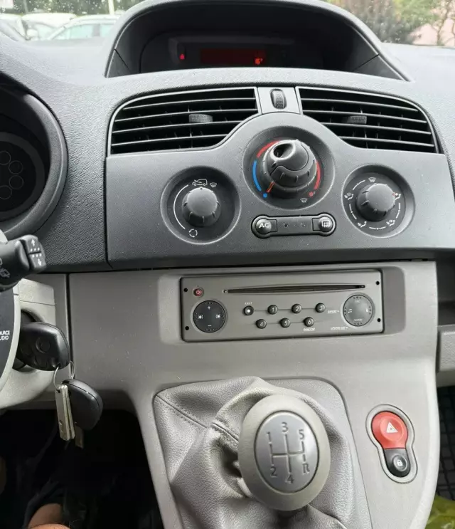 RENAULT Kangoo 