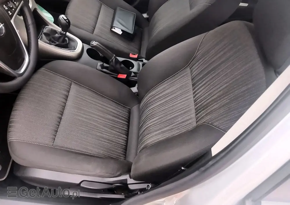 OPEL Astra 1.4 Turbo Cosmo