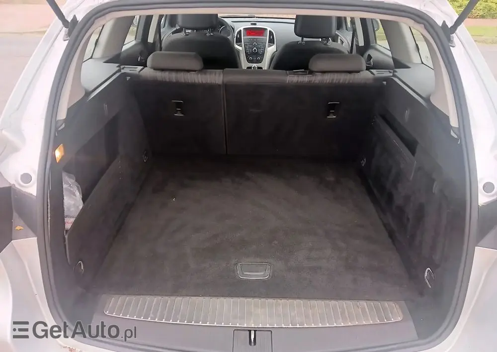 OPEL Astra 1.4 Turbo Cosmo