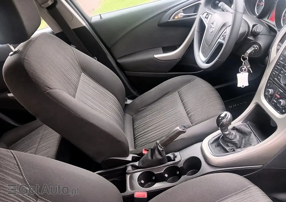 OPEL Astra 1.4 Turbo Cosmo