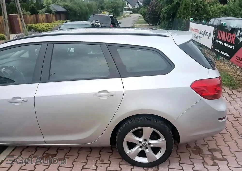 OPEL Astra 1.4 Turbo Cosmo