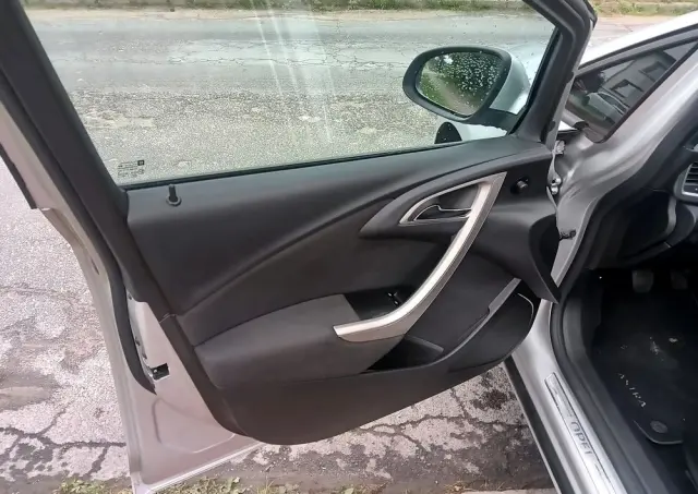 OPEL Astra 1.4 Turbo Cosmo