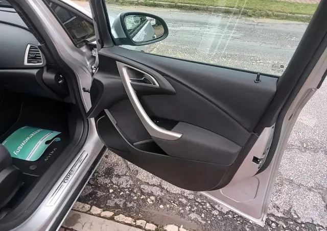 OPEL Astra 1.4 Turbo Cosmo