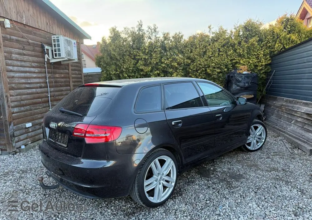 AUDI A3 Sportback 1.6 TDI DPF Attraction