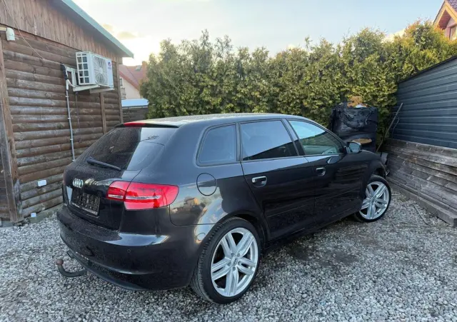 AUDI A3 Sportback 1.6 TDI DPF Attraction