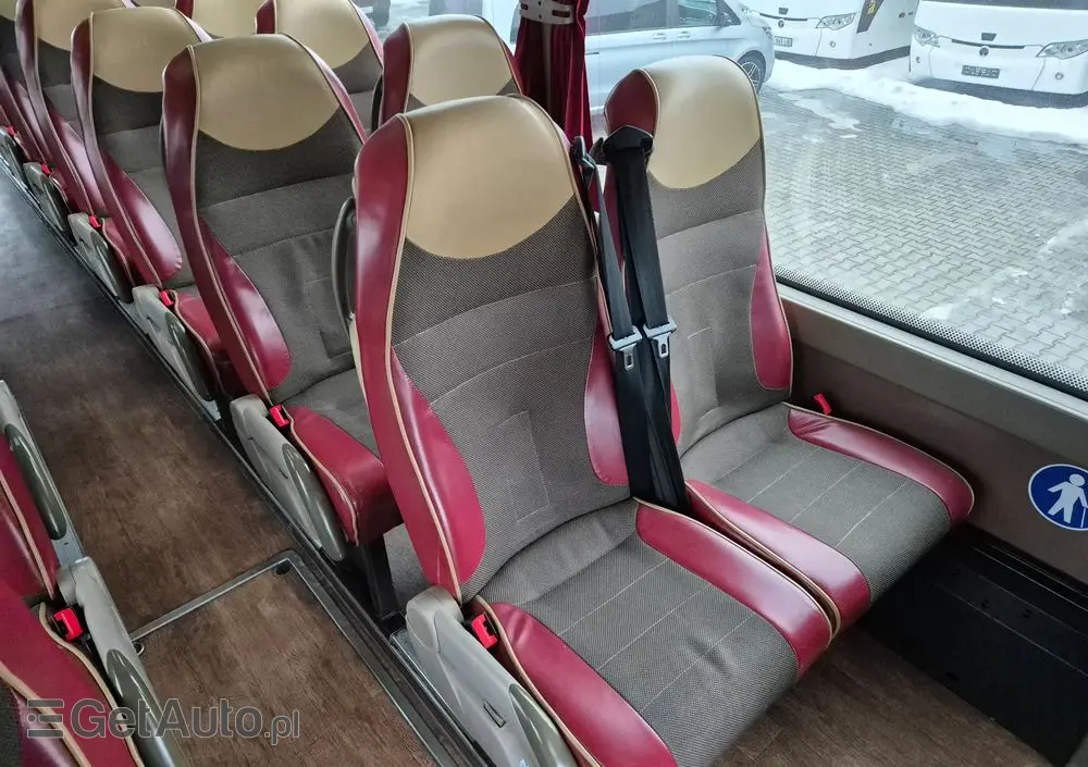 IVECO IRISBUS MAGELYS / SPROWADZONY / WINDA / EURO 5 / 61 MIEJSC 