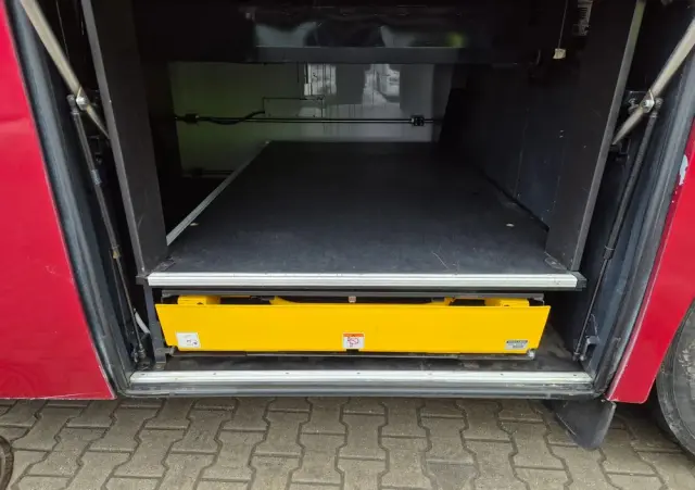 IVECO IRISBUS MAGELYS / SPROWADZONY / WINDA / EURO 5 / 61 MIEJSC 