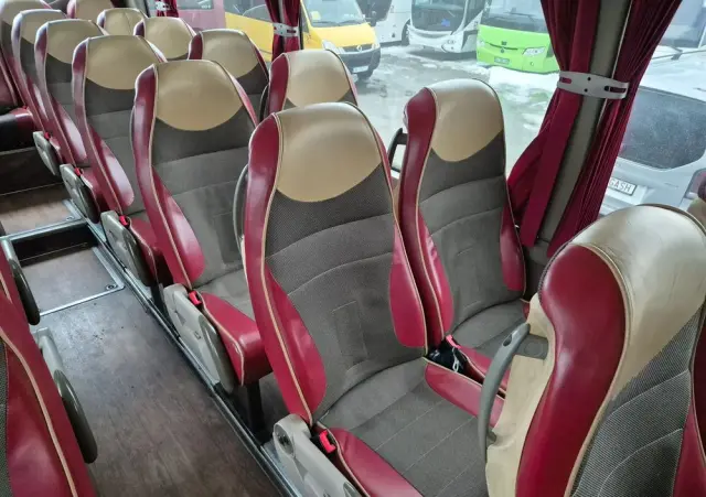 IVECO IRISBUS MAGELYS / SPROWADZONY / WINDA / EURO 5 / 61 MIEJSC 