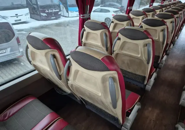 IVECO IRISBUS MAGELYS / SPROWADZONY / WINDA / EURO 5 / 61 MIEJSC 