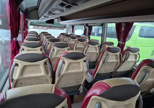 IVECO IRISBUS MAGELYS / SPROWADZONY / WINDA / EURO 5 / 61 MIEJSC 