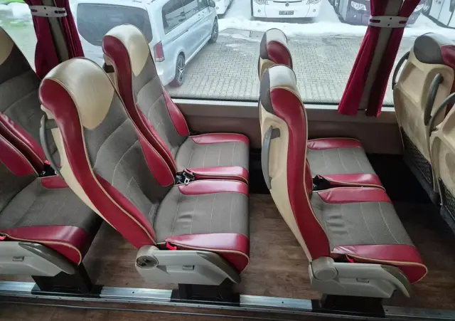 IVECO IRISBUS MAGELYS / SPROWADZONY / WINDA / EURO 5 / 61 MIEJSC 