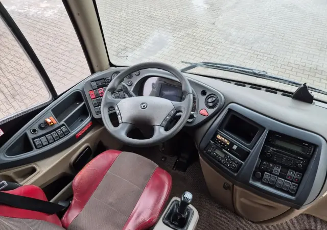 IVECO IRISBUS MAGELYS / SPROWADZONY / WINDA / EURO 5 / 61 MIEJSC 