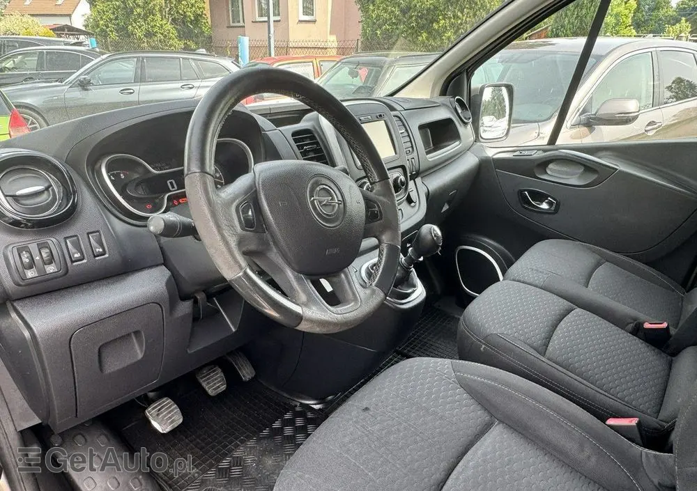 OPEL Vivaro 
