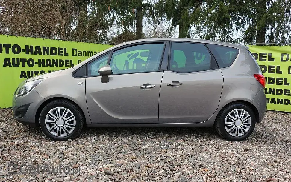 OPEL Meriva 1.4 T Cosmo