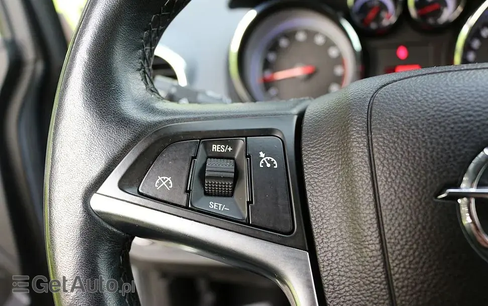 OPEL Meriva 1.4 T Cosmo