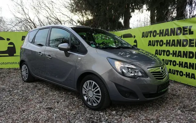 OPEL Meriva 1.4 T Cosmo