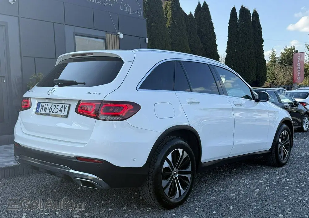 MERCEDES-BENZ GLC 
