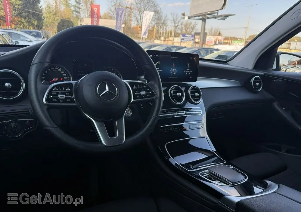 MERCEDES-BENZ GLC 