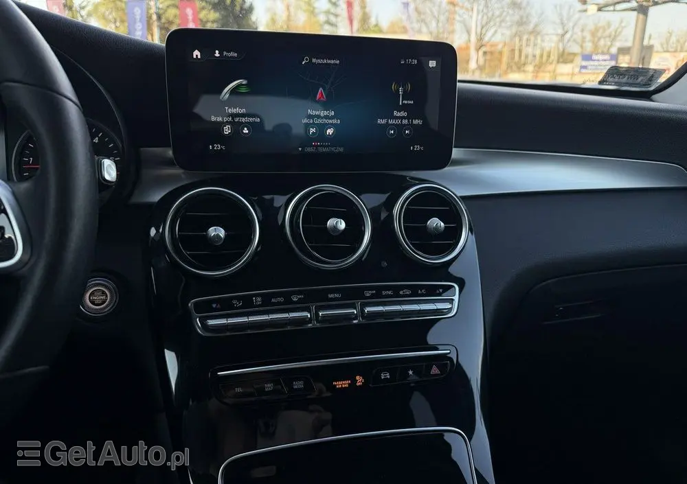 MERCEDES-BENZ GLC 