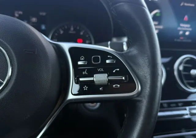 MERCEDES-BENZ GLC 