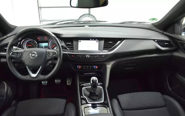 OPEL Insignia Grand Sport 2.0 Diesel Innovation