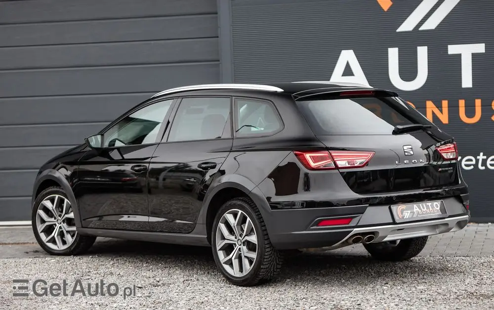 SEAT Leon 2.0 TDI DPF Start&Stop DSG XCELLENCE