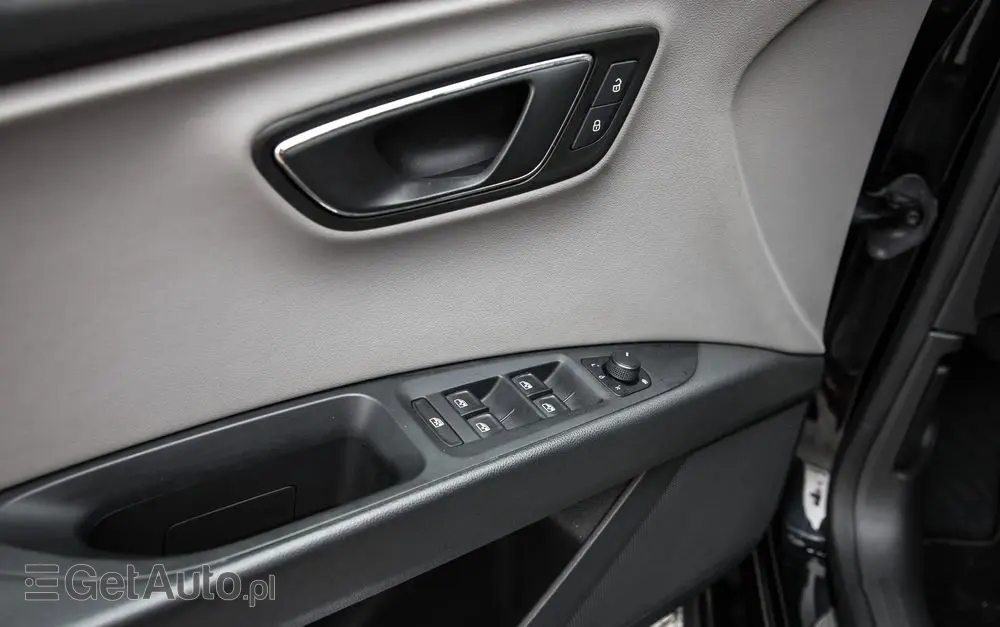 SEAT Leon 2.0 TDI DPF Start&Stop DSG XCELLENCE